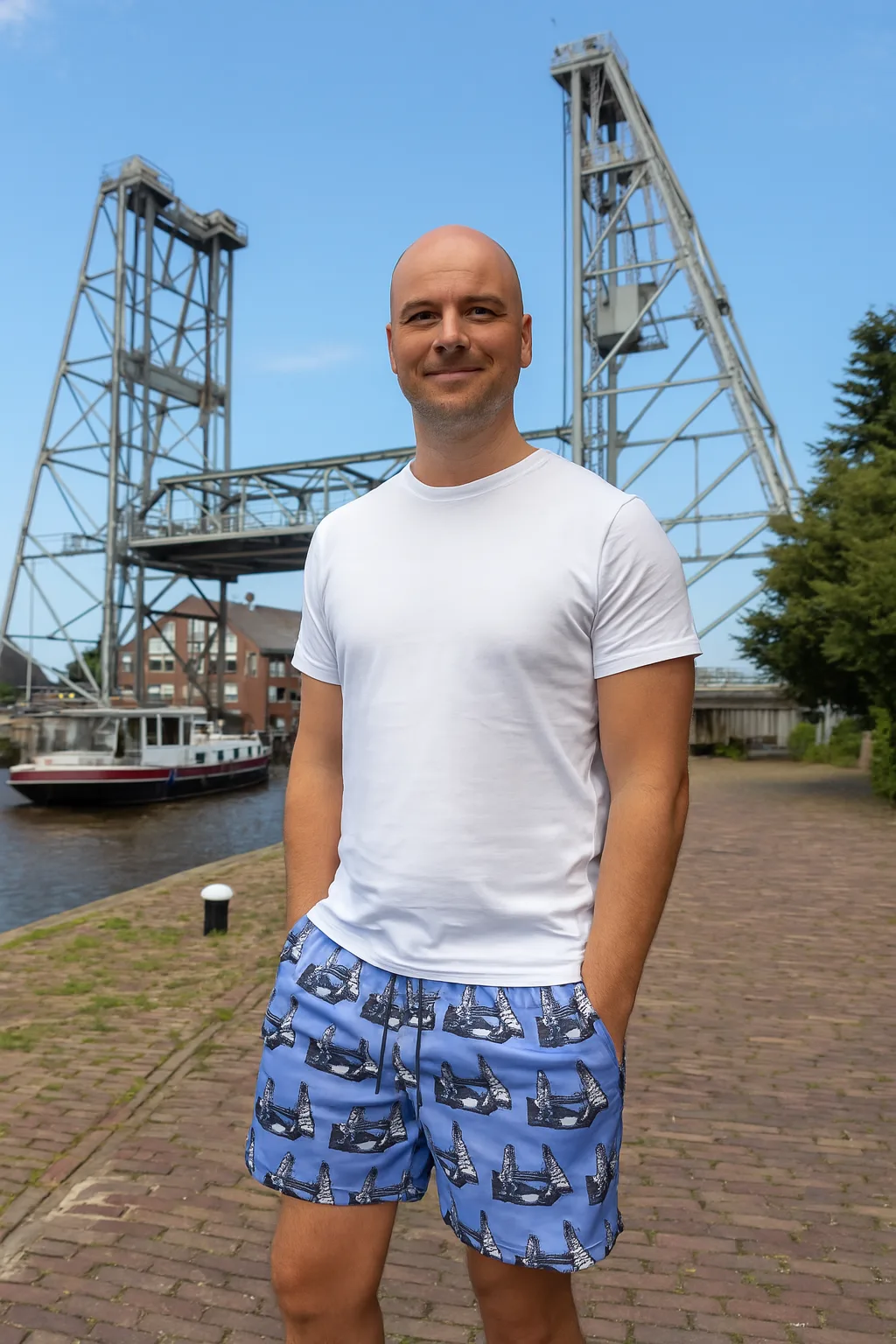 Leuke short met een all over print van de hefbrug - Afbeelding 3