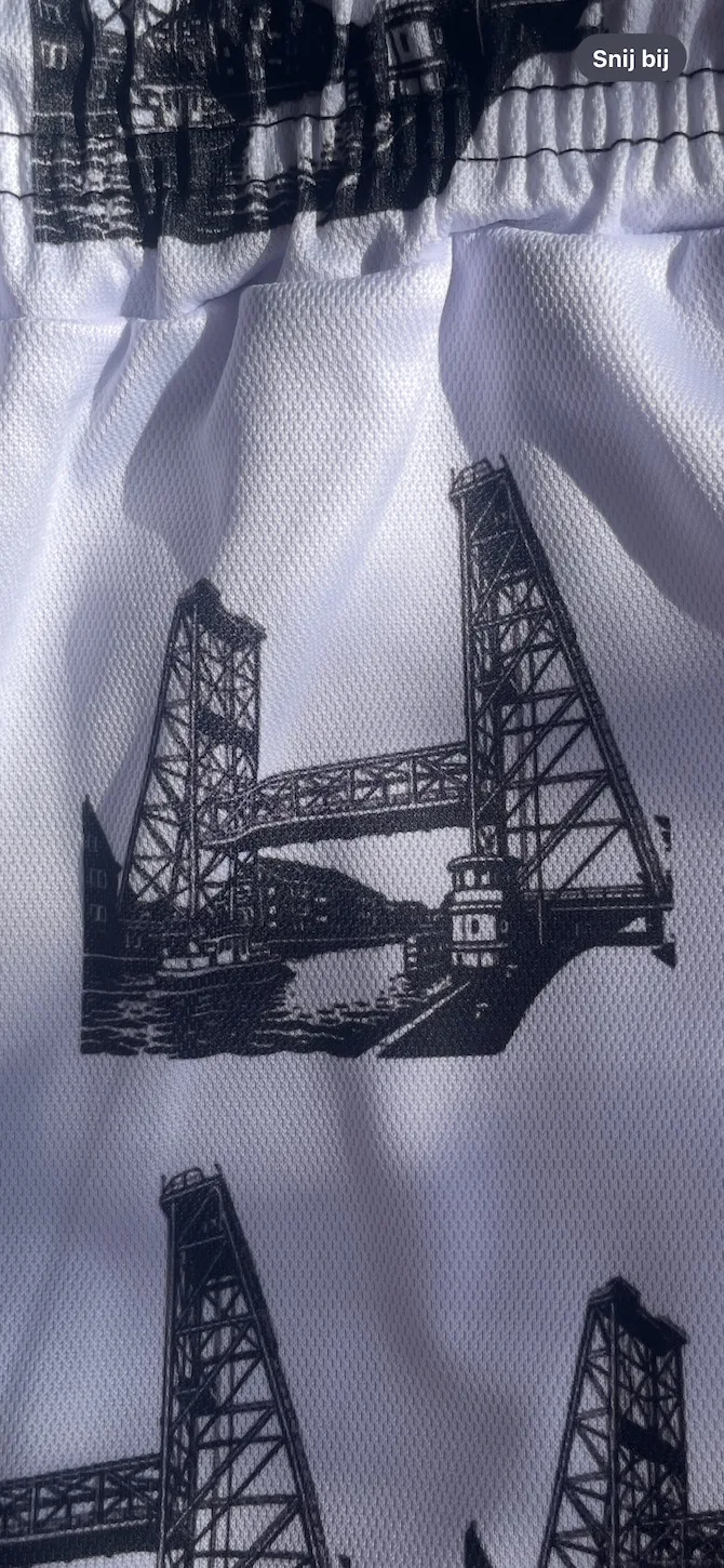 Leuke short met een all over print van de hefbrug - Afbeelding 7